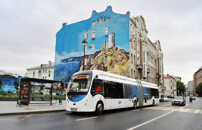 bus700